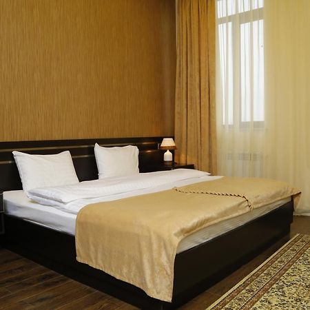 Tomu'S Hotel Гюмри Екстериор снимка