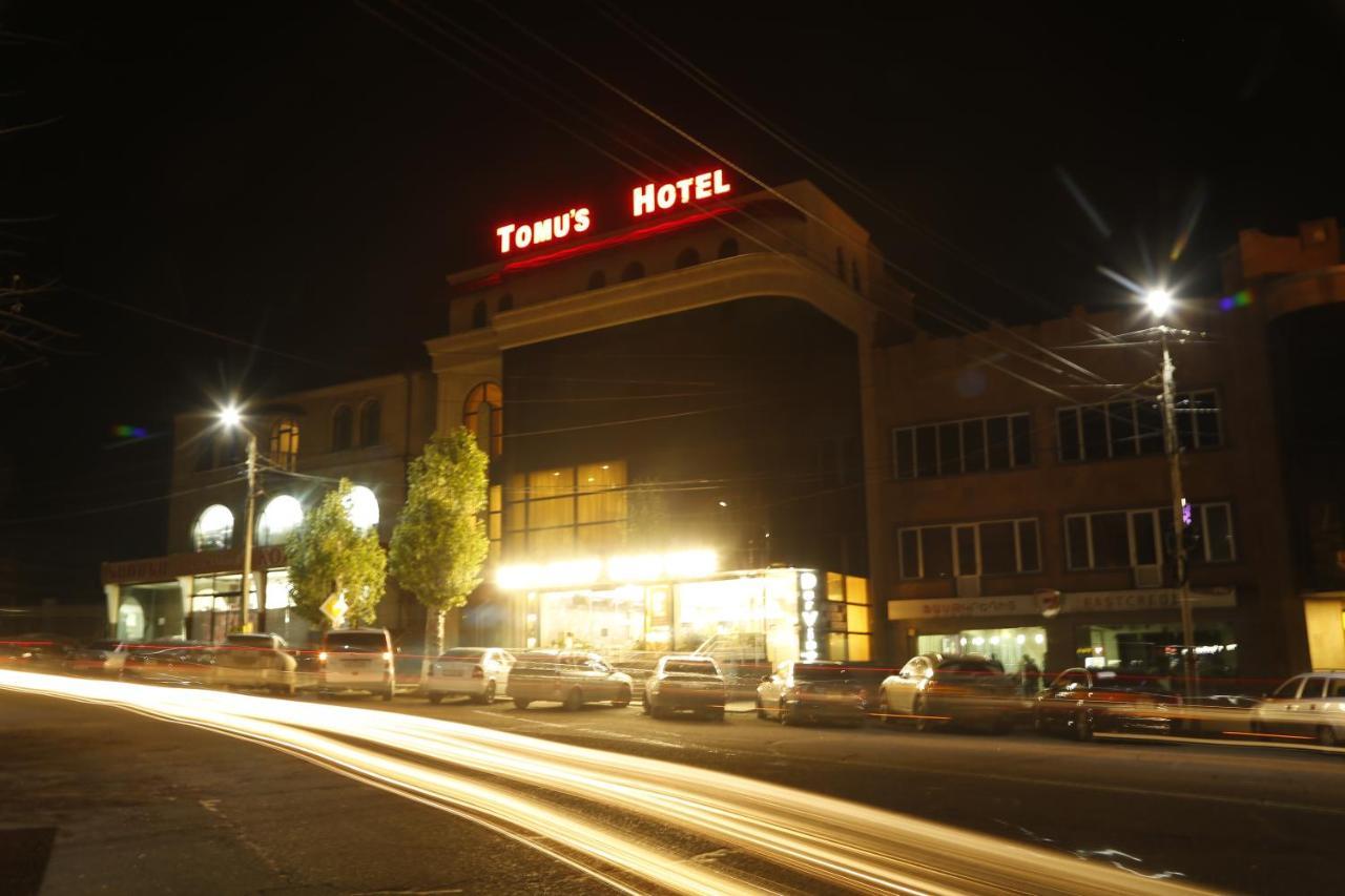 Tomu'S Hotel Гюмри Екстериор снимка